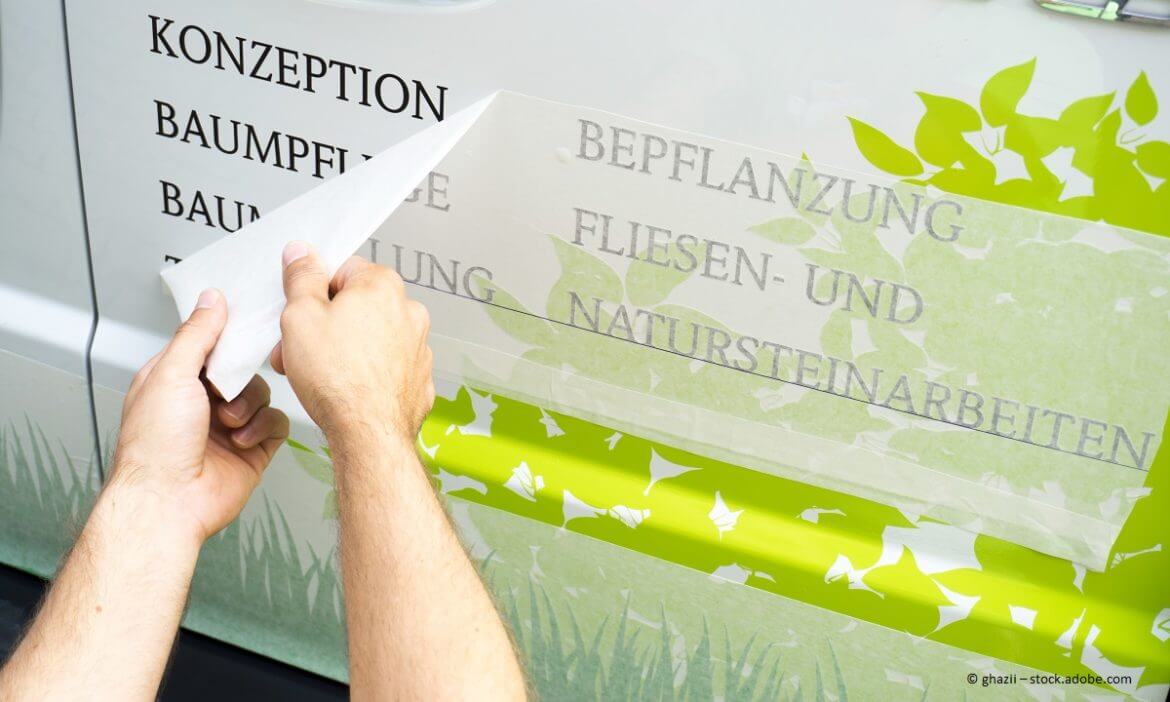 Autobeschriftung fällt rund um die Uhr auf